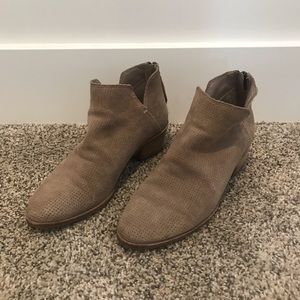 Women’s Dolce Vita Tan Booties Size 7